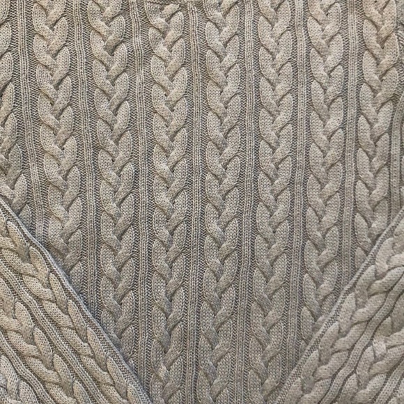 H&M woman’s cable knitted sweater top - Picture 4 of 6